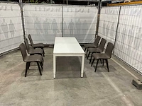 Tafel met 6 stoelen - afbeelding 5 van  11