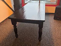 Tafel met 6 stoelen - afbeelding 1 van  10