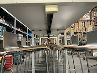 Tafel met 8 krukken 280x80x109cm - afbeelding 4 van  6