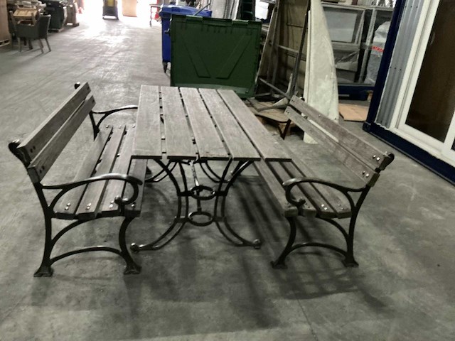 Tafel met bankjes - afbeelding 5 van  7