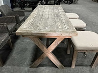 Tafel met stoelen en krukjes - afbeelding 8 van  8