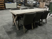 Tafel met stoelen - afbeelding 4 van  8
