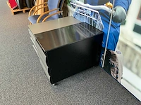Tafel met stoelen - afbeelding 2 van  10