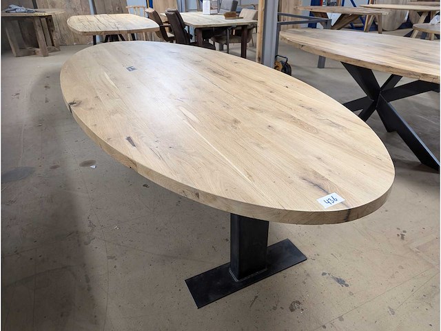 Tafel ovaal oud eiken epoxy 280 x 120cm - afbeelding 1 van  3