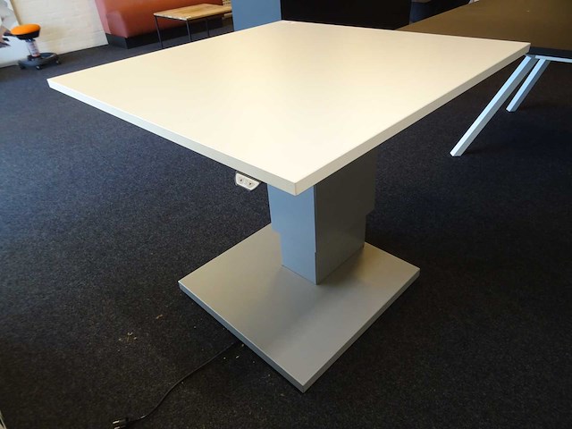 Tafel - afbeelding 1 van  3