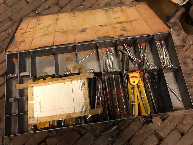 Tafelboormachine en divers - afbeelding 3 van  8