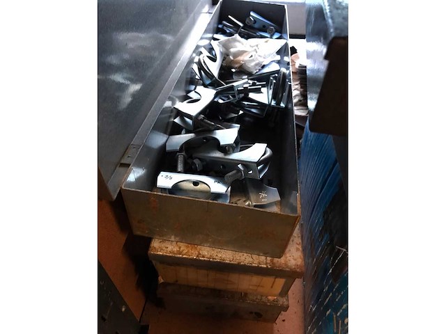 Tafelboormachine en divers - afbeelding 6 van  8