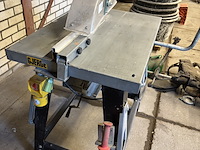 Tafelcirkelzaag gjerde, alva, bouwjaar 2000