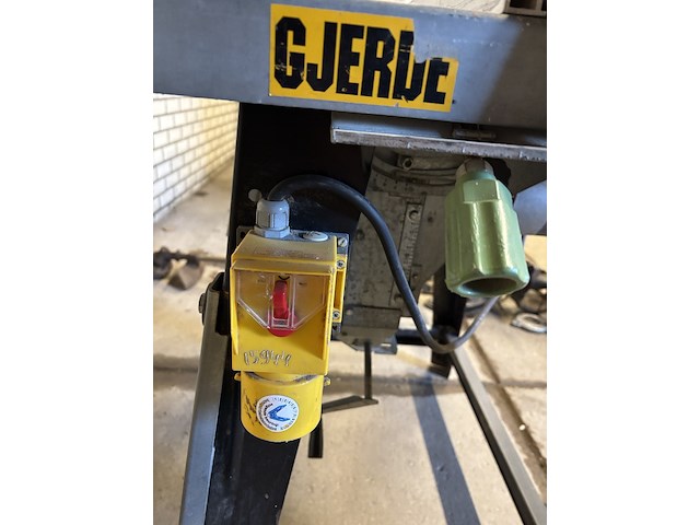 Tafelcirkelzaag gjerde, alva, bouwjaar 2000 - afbeelding 2 van  8