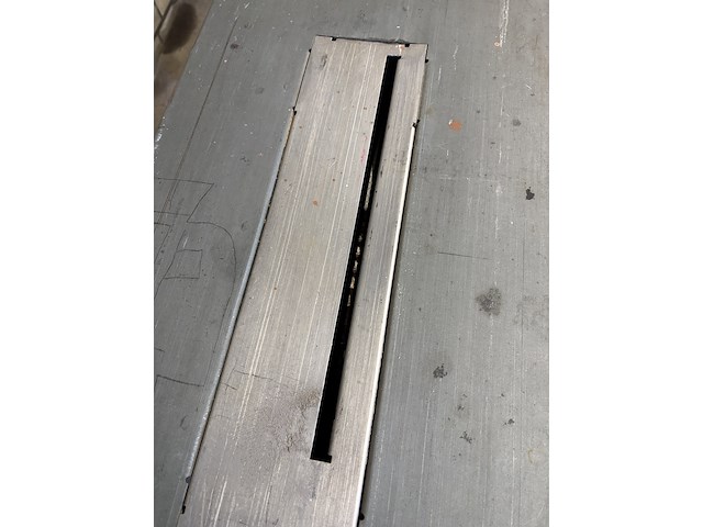 Tafelcirkelzaag gjerde, alva, bouwjaar 2000 - afbeelding 7 van  8