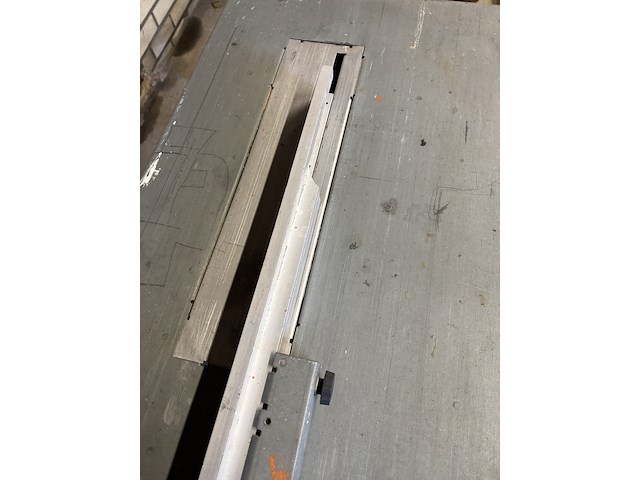 Tafelcirkelzaag gjerde, alva, bouwjaar 2000 - afbeelding 8 van  8