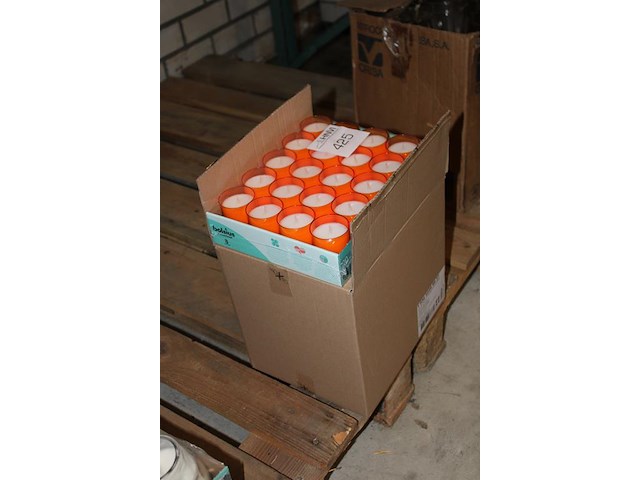 Tafelkaarsen. 100 stuks. - afbeelding 2 van  2