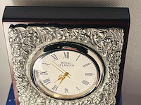 Tafelklok - zilversmid paul de lamerie (1688-1751) - afbeelding 2 van  5