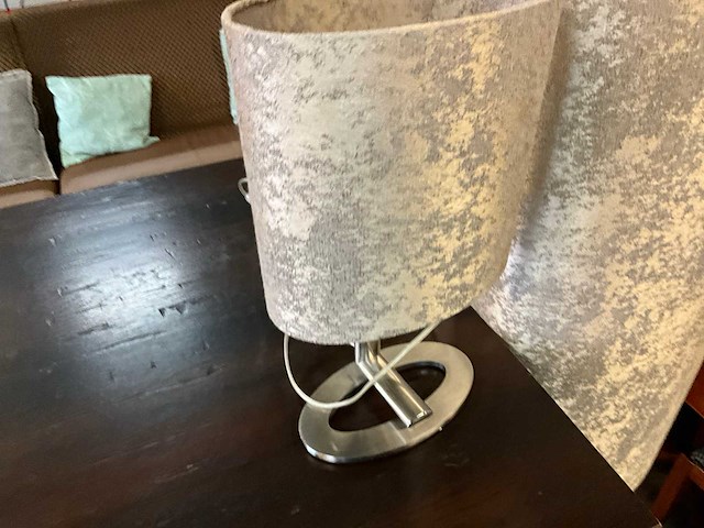 Tafellamp (2x) met vloerlamp (1x) - afbeelding 5 van  8