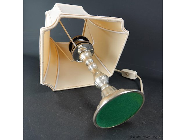 Tafellamp op verzilverde voet - afbeelding 5 van  5