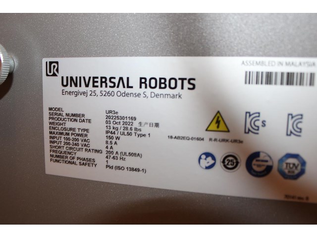 Tafelrobot universal robots ur3e serie met basic gripper unit hand-e (hnd-grp-001), regelkast en programmee... - afbeelding 4 van  12