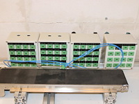 Tafelrobot universal robots ur3e serie met basic gripper unit hand-e (hnd-grp-001), regelkast en programmee... - afbeelding 11 van  12