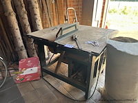 Tafelzaag met houten onderstel - afbeelding 1 van  2