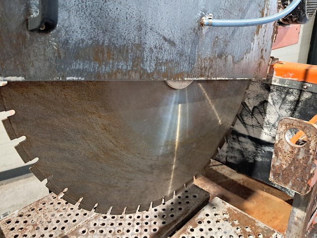 Tafelzaagmachine l=720mm/h=370 mm saint gobain, jumbo 900, bouwjaar 2016 - afbeelding 16 van  19