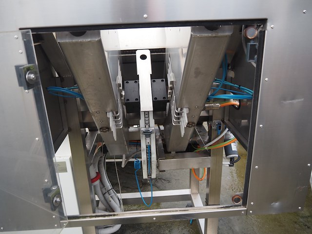 Tag - afbeelding 5 van  8