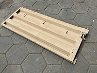 Tail end - afbeelding 4 van  4