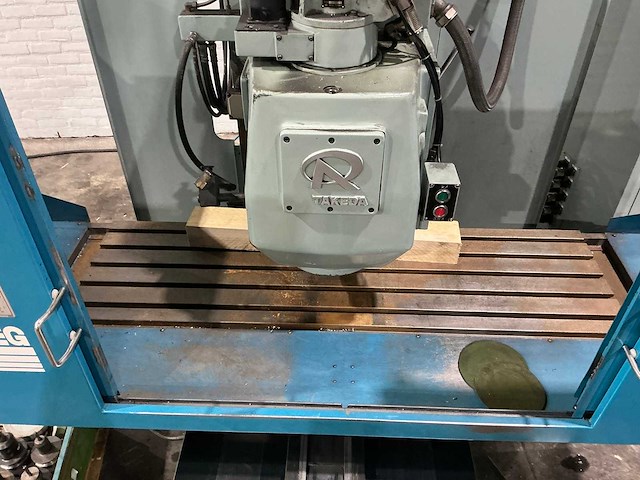 Takeda - vs3n-eg, 1000x505x520mm - cnc milling machine - 1998 - afbeelding 8 van  11