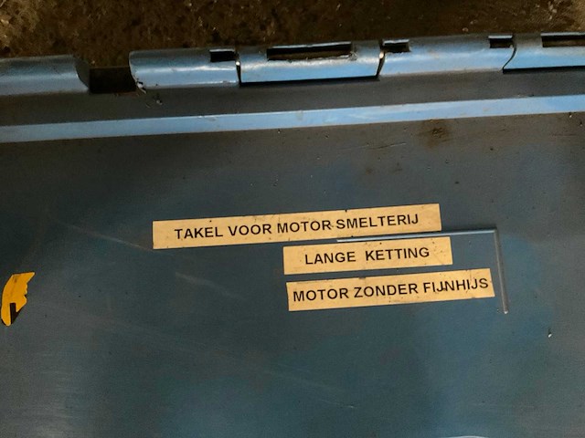 Takel in krat - afbeelding 4 van  4