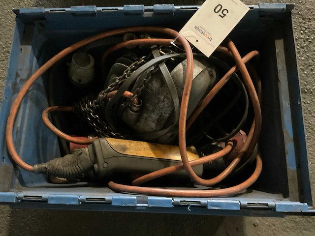 Takel in krat - afbeelding 1 van  5