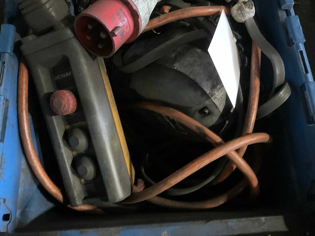 Takel in krat - afbeelding 5 van  5