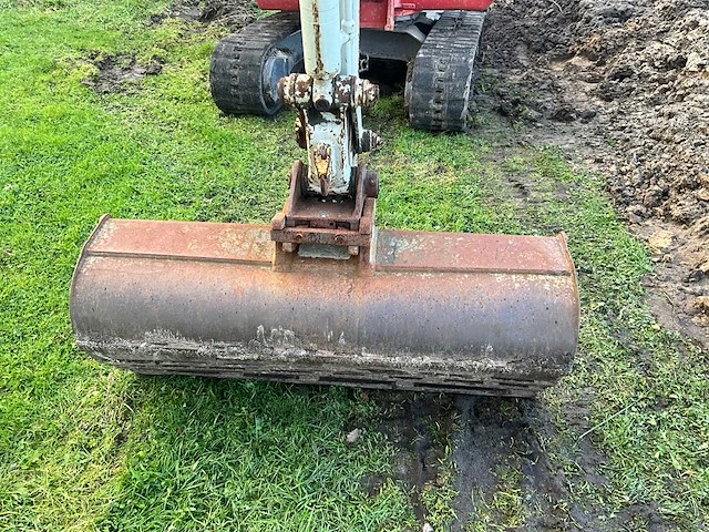 Takeuchi - tb 125 - minigraafmachine - afbeelding 10 van  17