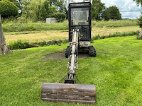 Takeuchi - tb015 - minigraafmachine - afbeelding 38 van  42