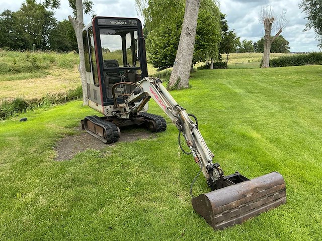 Takeuchi - tb015 - minigraafmachine - afbeelding 39 van  42