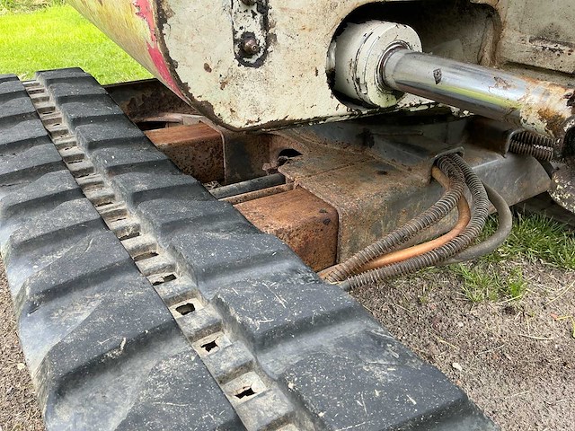 Takeuchi - tb015 - minigraafmachine - afbeelding 15 van  42