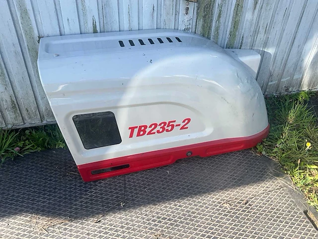 Takeuchi - tb235-2 motorkap / zijpaneel - minigraafmachine - afbeelding 2 van  5