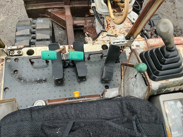 Takeuchi lb045 midigraafmachine - afbeelding 18 van  35
