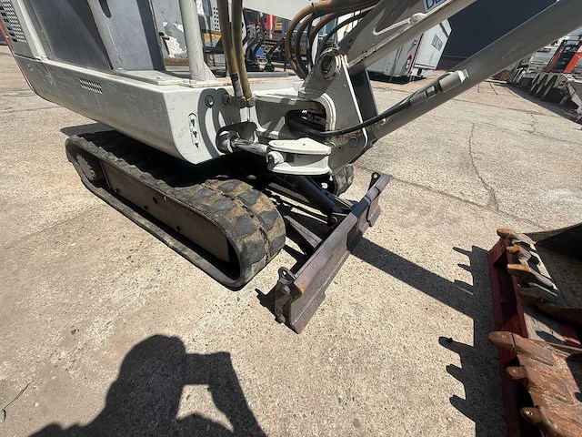 Takeuchi tb015 minigraafmachine - afbeelding 6 van  12