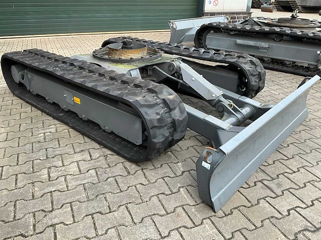 Takeuchi tb250-2 graafmachine onderstel - afbeelding 4 van  11