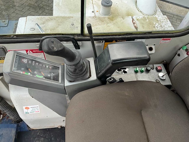 Takeuchi tcr50 roterende rupsdumper - afbeelding 7 van  32