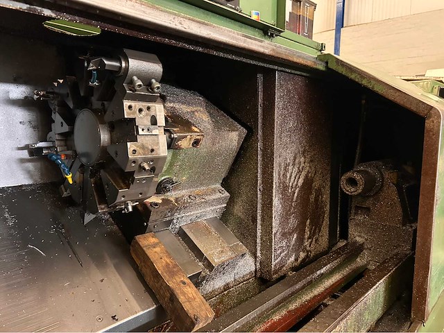 Takisawa tc-3 cnc-draaibank - afbeelding 17 van  17