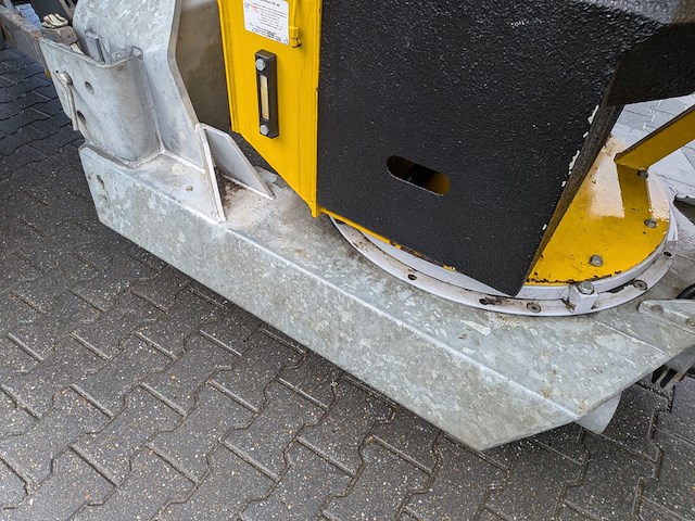 Takkenversnipperaar, schliesing, 400 zx, 2013 - afbeelding 54 van  62