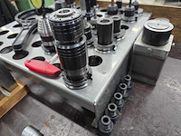 Takumi - 2016 - vc 1052 - cnc verticaal bewerkingscentrum - afbeelding 2 van  13