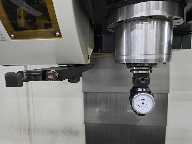 Takumi - 2016 - vc 1052 - cnc verticaal bewerkingscentrum - afbeelding 11 van  13