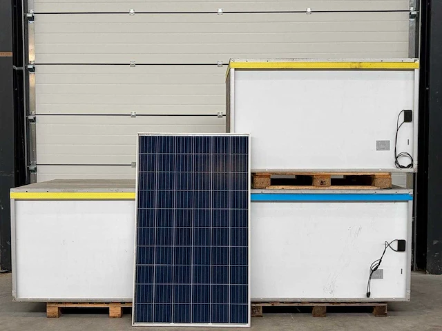 Talesun - set van 100 gebruikte zonnepanelen (260 en 275 wp) - afbeelding 1 van  4