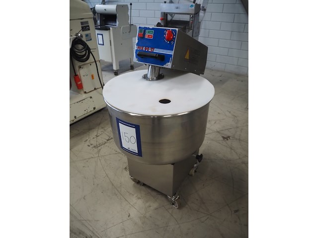 Talsa - afbeelding 2 van  9