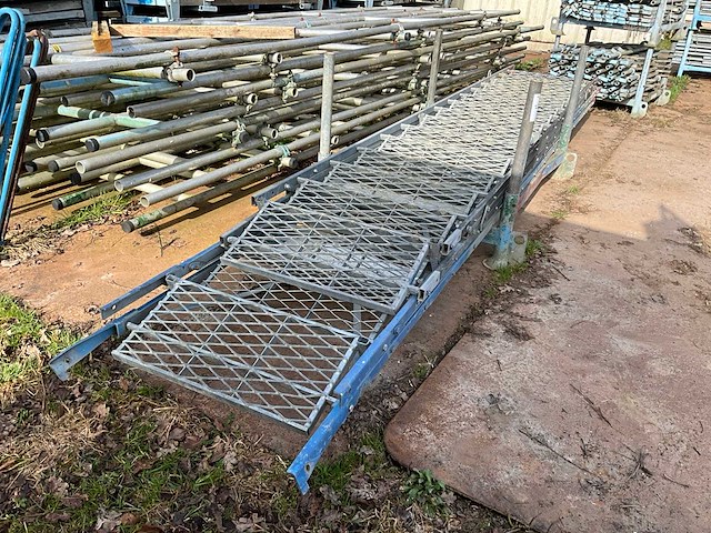 Talud trap (2x) - afbeelding 2 van  5