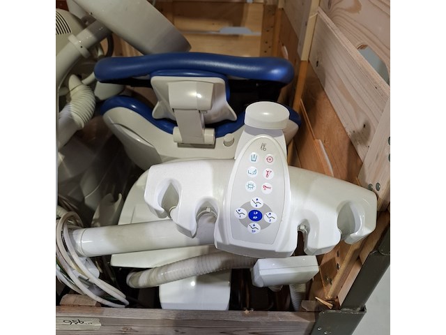 Tandarts behandel unit, kavo, castellini - afbeelding 20 van  24