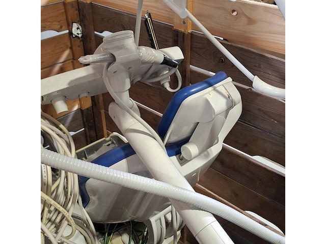 Tandarts behandel unit, kavo, castellini - afbeelding 11 van  26