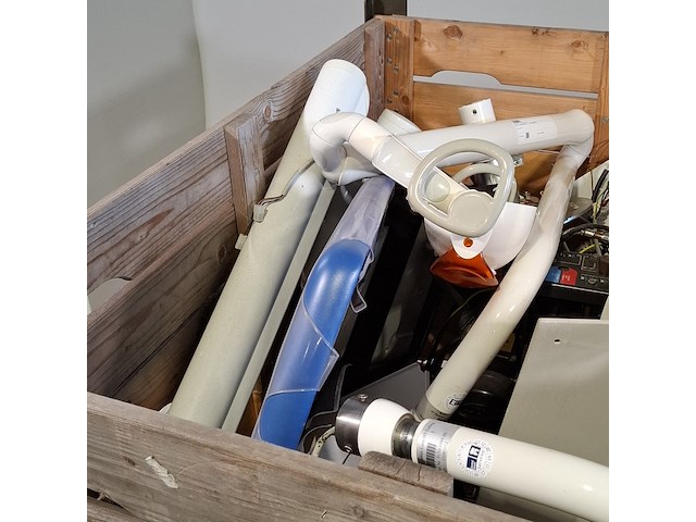 Tandarts behandel unit onderdelen - afbeelding 21 van  26