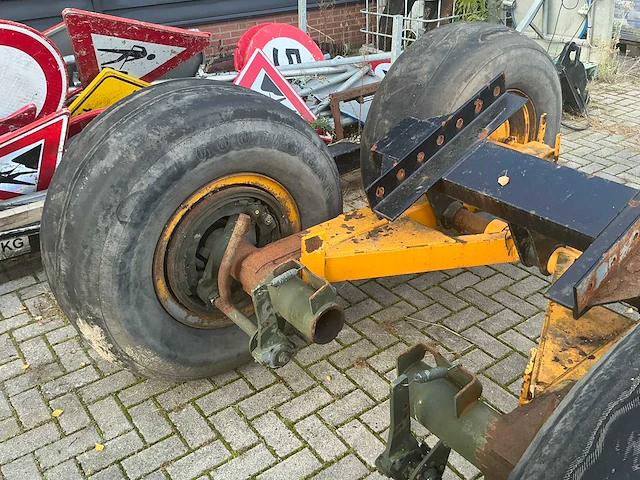 Tandem-wiel onderstel - afbeelding 15 van  19