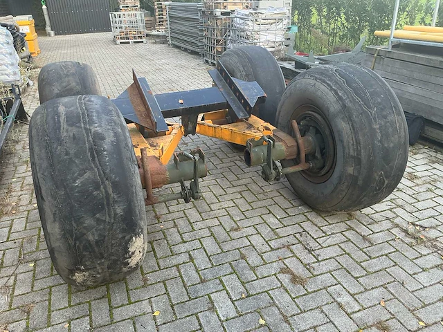 Tandem-wiel onderstel - afbeelding 12 van  19